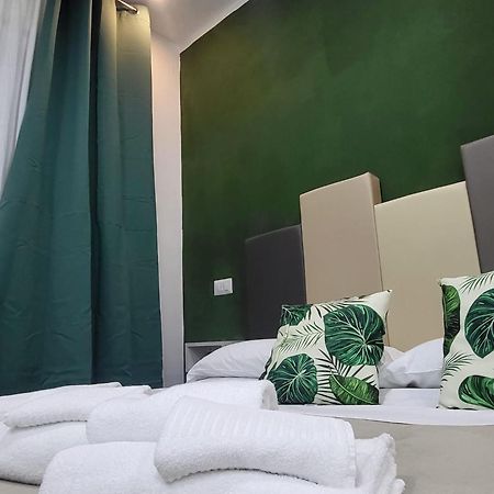 New Era Rooms Napoli Eksteriør billede