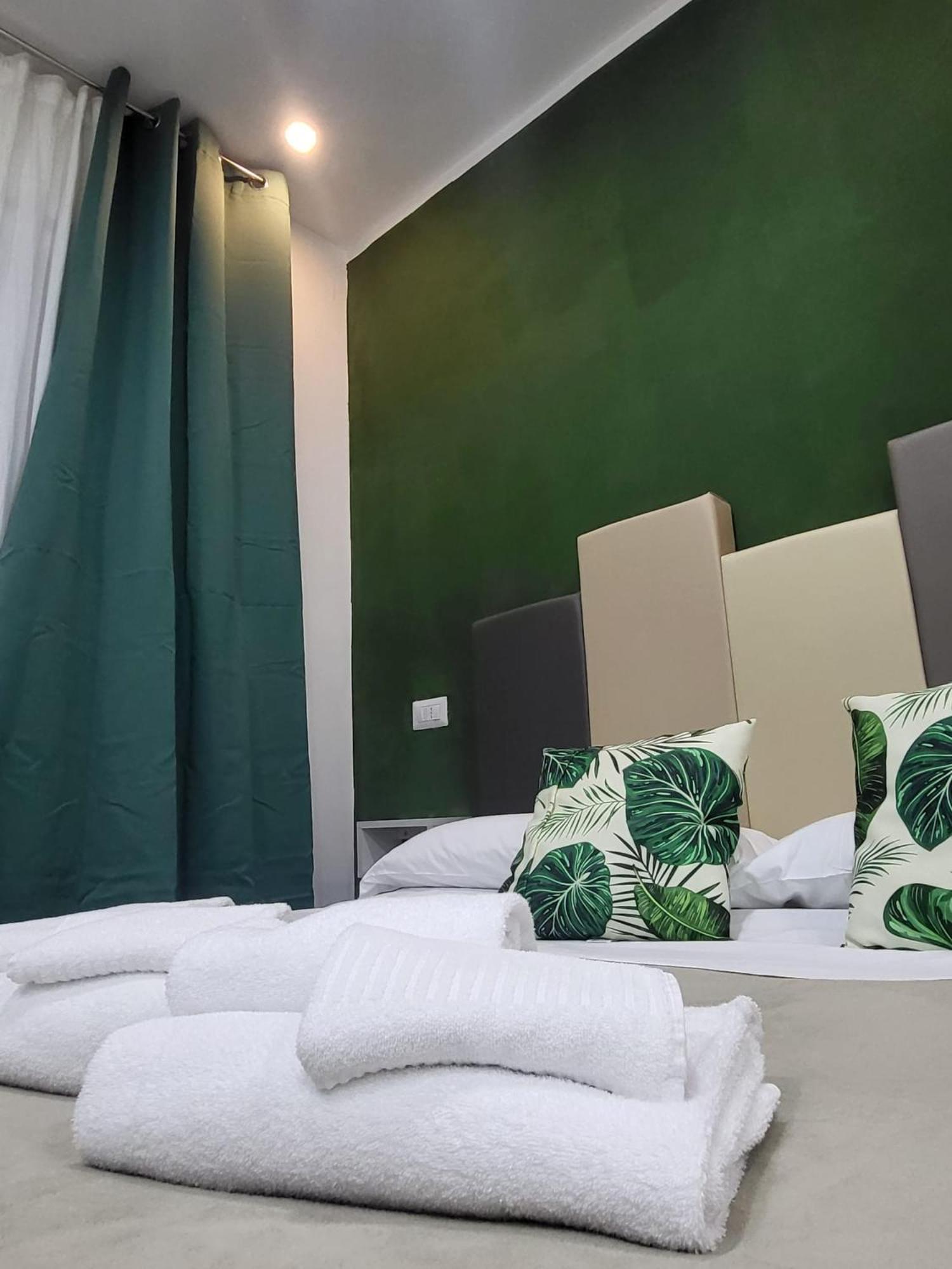 New Era Rooms Napoli Eksteriør billede